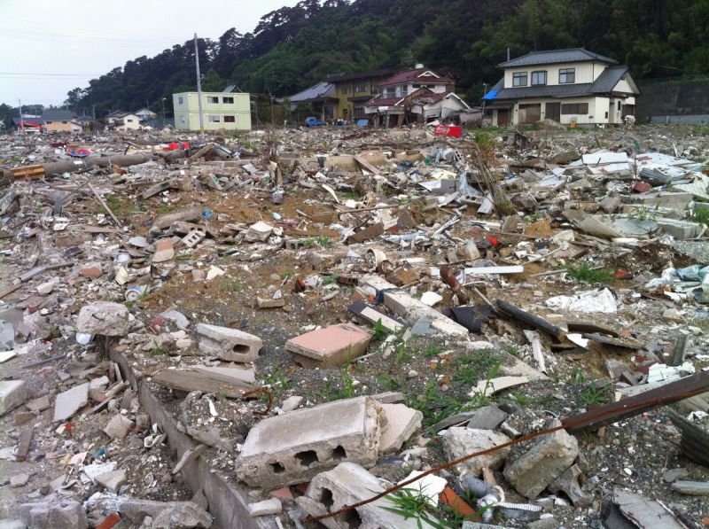Julie, Berend en Thom vertellen over de tsunami in Tokio