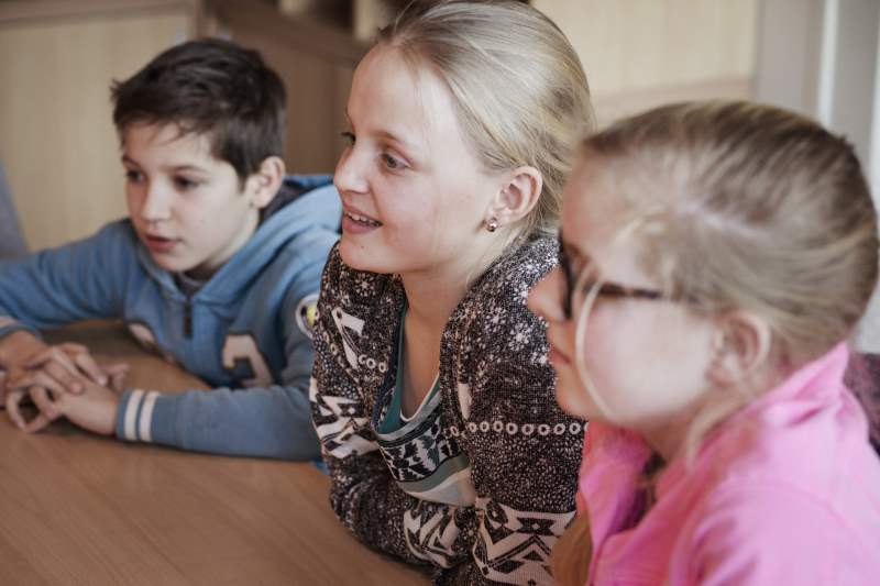 Leerlingen De Akker over biddag: „Spreken met God”