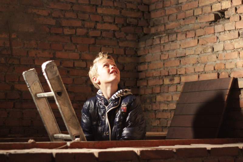 Kijkje op een onderduikzolder in de Breepleinkerk (fotoserie)