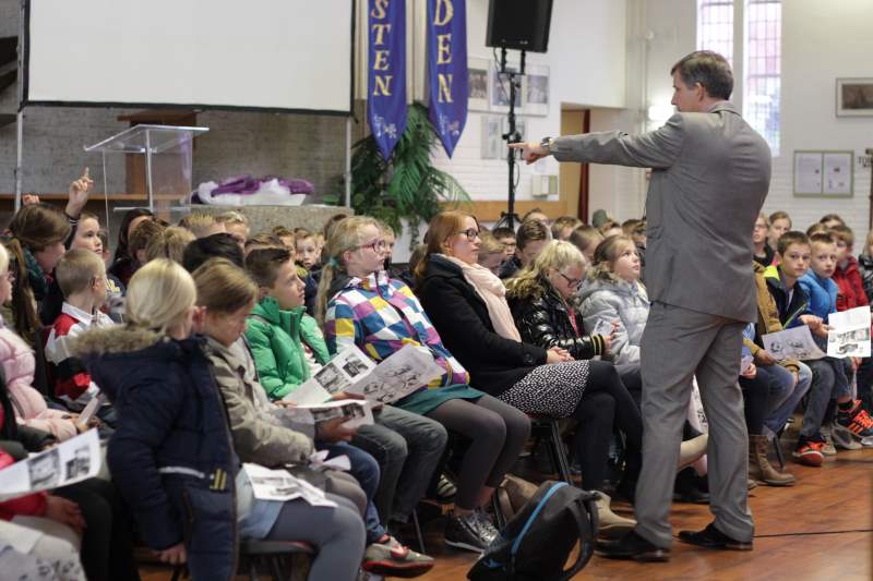 Kijkje op een onderduikzolder in de Breepleinkerk (fotoserie)