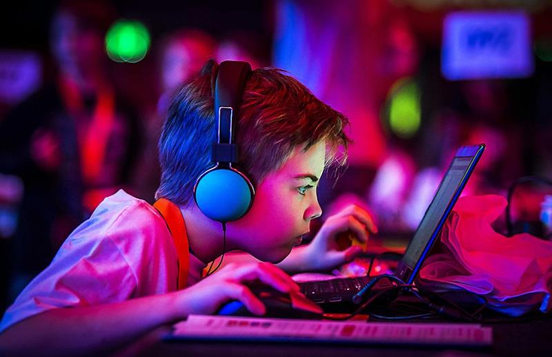 Kinderen leren websites bouwen en apps ontwikkelen (fotoserie)