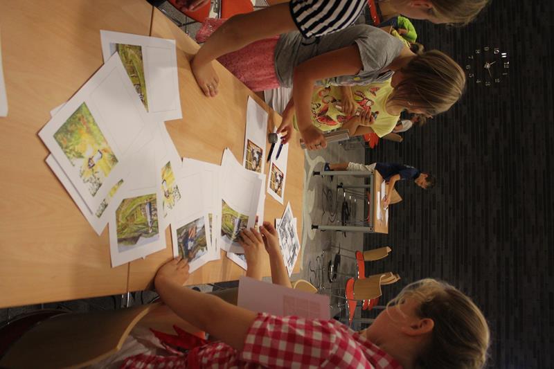 Joh. Calvijnschool Leerdam leert over Mary Jones (fotoserie)