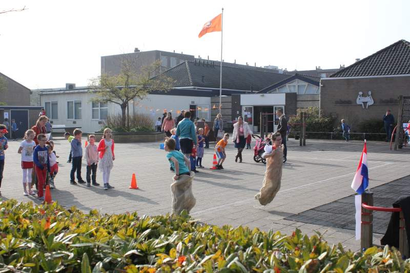 Koningsspelen op Eben-Haëzerschool Emmeloord  (fotoserie deel 2)