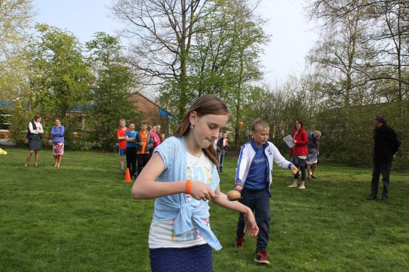 Koningsspelen op Eben-Haëzerschool Emmeloord  (fotoserie deel 1)