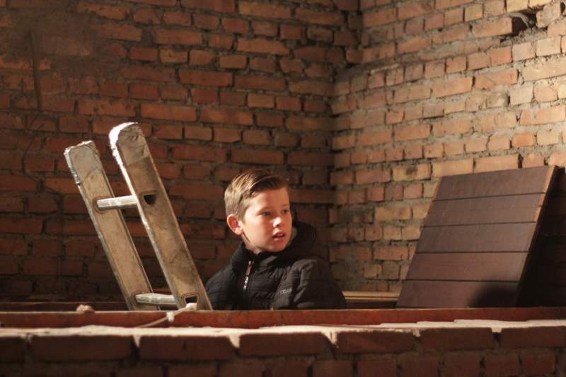 Kijkje op een onderduikzolder in de Breepleinkerk (fotoserie)