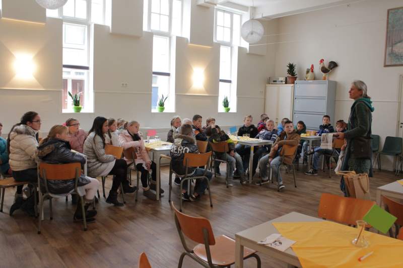 Kijkje op een onderduikzolder in de Breepleinkerk (fotoserie)