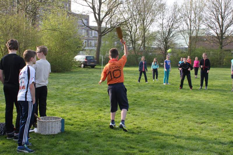 Koningsspelen op Eben-Haëzerschool Emmeloord  (fotoserie deel 1)