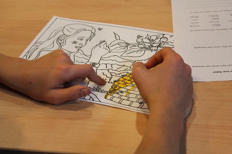 Joh. Calvijnschool Leerdam leert over Mary Jones (fotoserie)