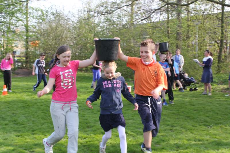 Koningsspelen op Eben-Haëzerschool Emmeloord  (fotoserie deel 1)