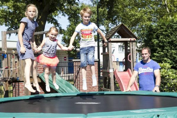 Justin en Carlijn hebben 5 trampolines