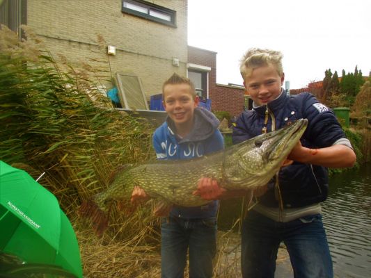 Robert en Adriaan vangen ROOFBLEI EN NOG VEEL MEER