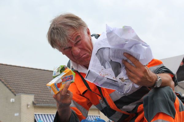 In de afvalbak met Koos de vuilnisman (fotoserie)