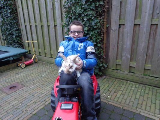 Kitsflits 3: Han en Flappie rijden een rondje op de trekker