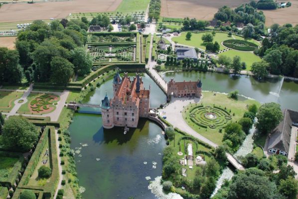 Droomkasteel met poppenhuis