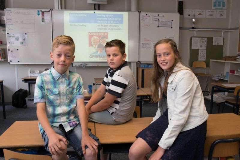 Pieter, Christian en Matthea zijn blij met reformatorisch onderwijs