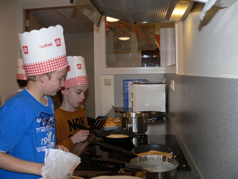 Grote stapel pannenkoeken voor ouderen