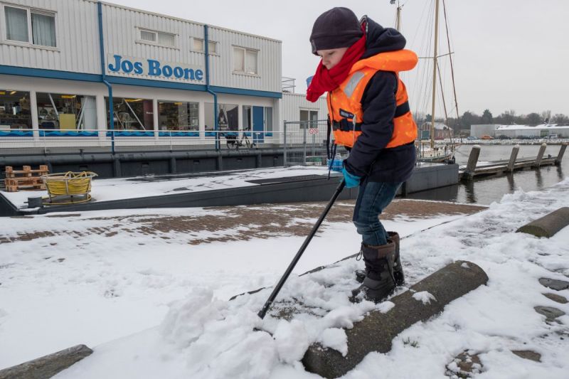 Arne draagt buiten altijd een zwemvest