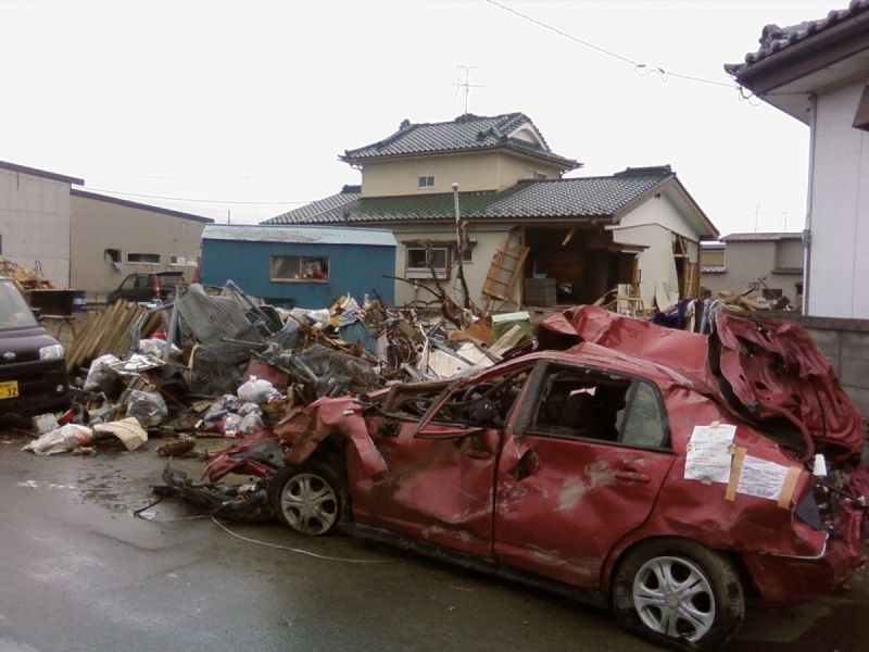 Julie, Berend en Thom vertellen over de tsunami in Tokio