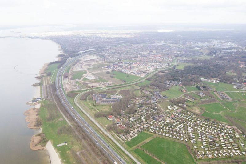 Aan twee wieken de lucht in