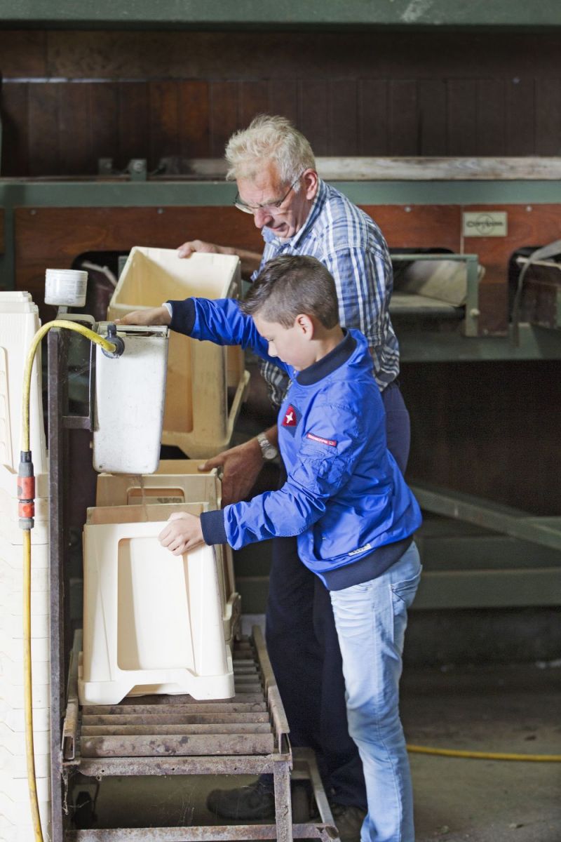 Jelle houdt van ontbijt met opa, oma en… ZEEUWSE WORST