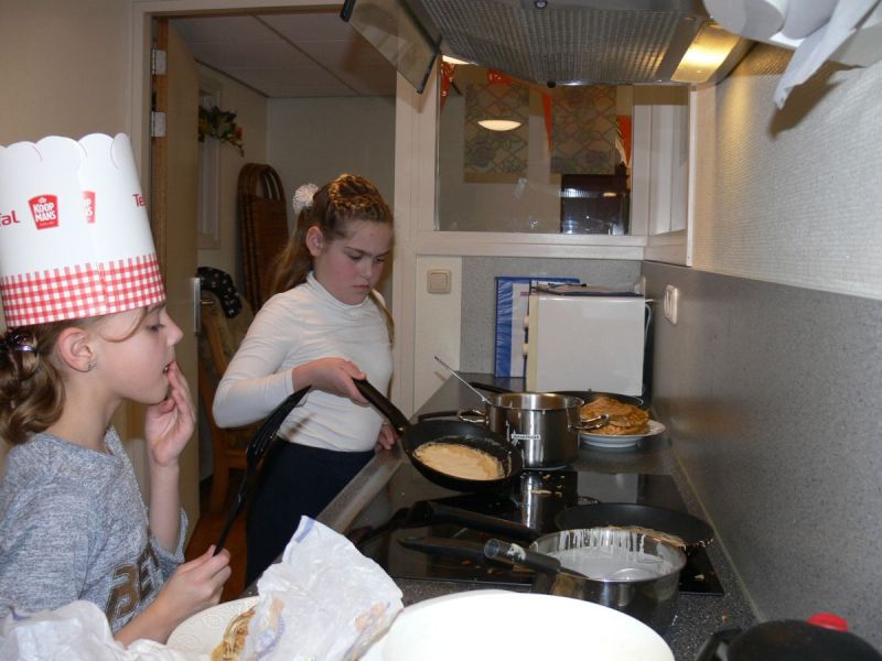 Grote stapel pannenkoeken voor ouderen