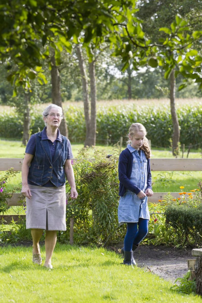 Arike logeert elke vakantie bij oma