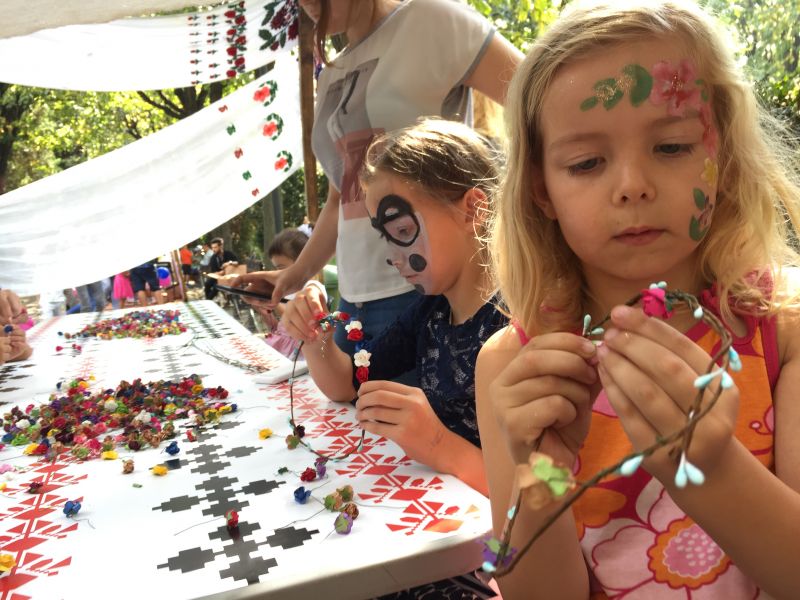 Feest in een gigantische speelhal