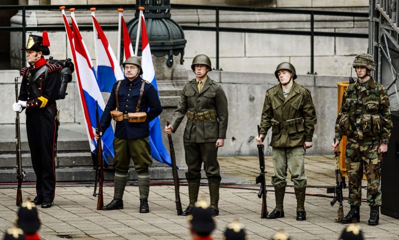 Honderden mariniers in Rotterdam