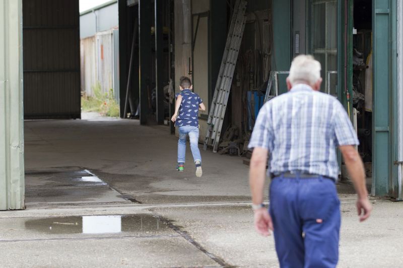 Jelle houdt van ontbijt met opa, oma en… ZEEUWSE WORST