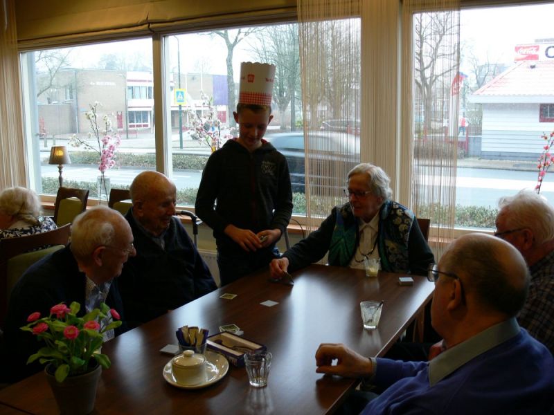 Grote stapel pannenkoeken voor ouderen