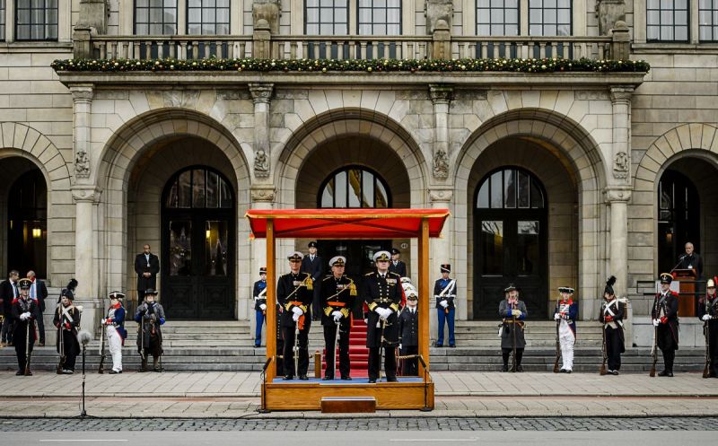 Honderden mariniers in Rotterdam
