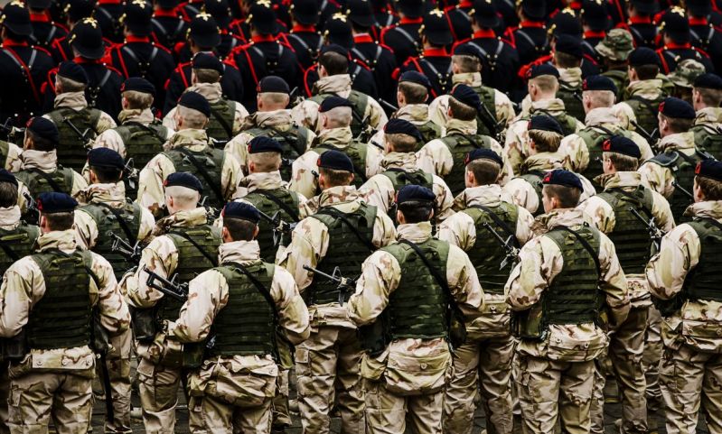 Honderden mariniers in Rotterdam