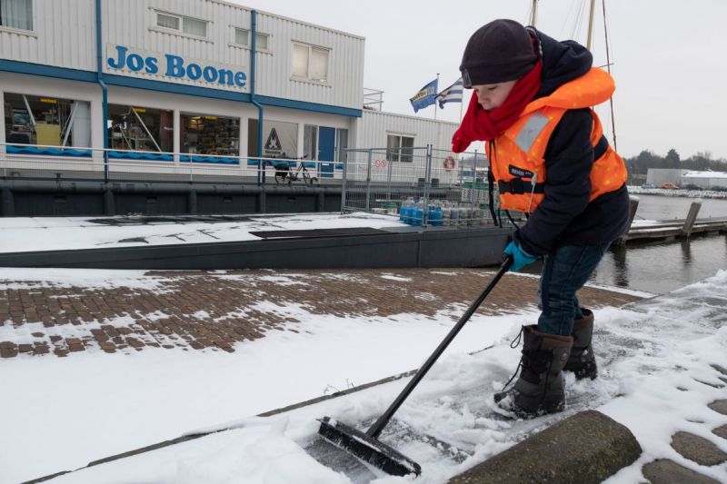 Arne draagt buiten altijd een zwemvest