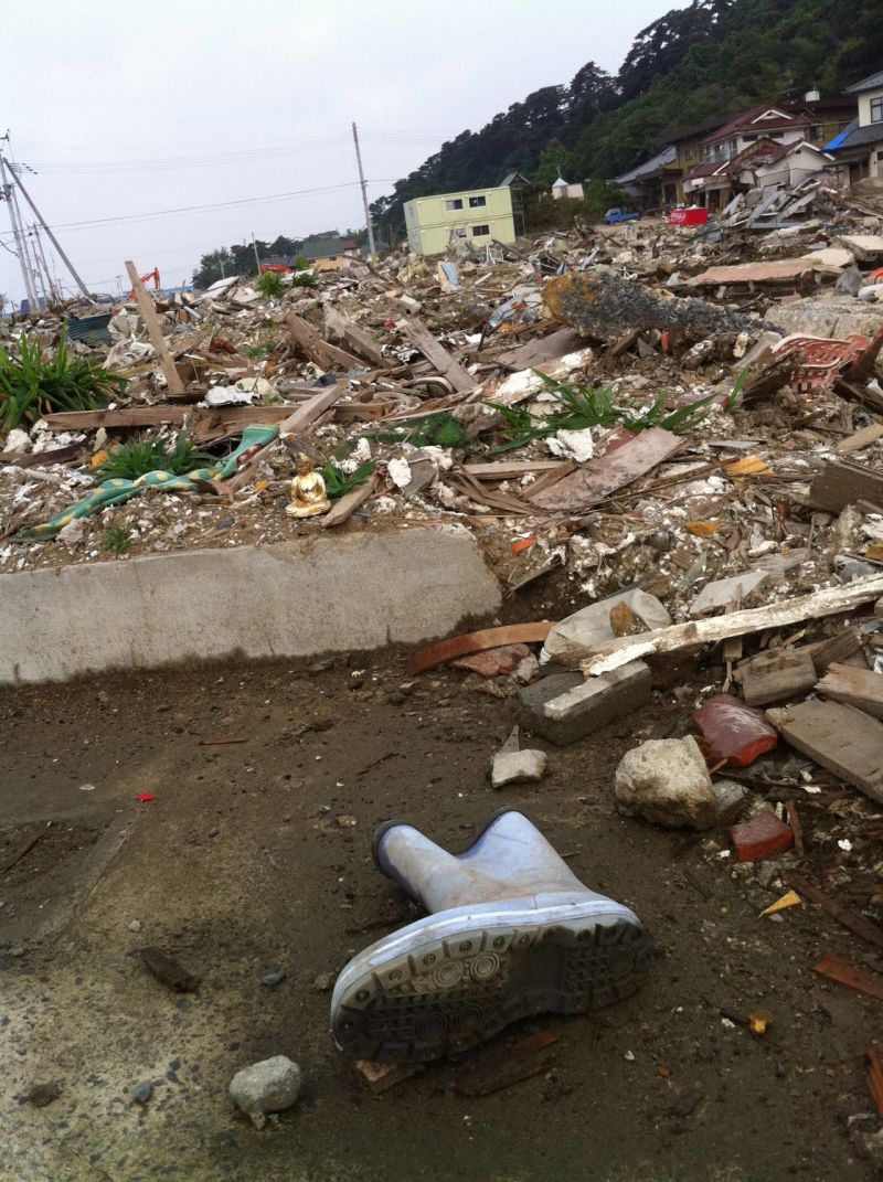 Julie, Berend en Thom vertellen over de tsunami in Tokio